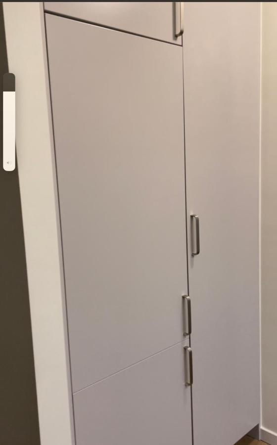 Central Apartment 5Min Drive To The Airport. Estocolmo Exterior foto